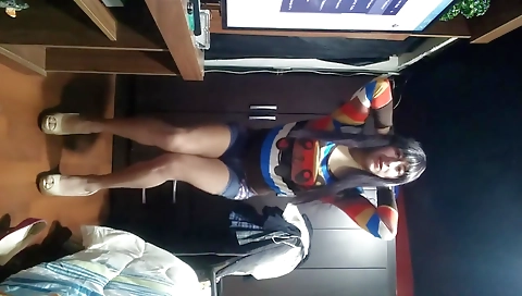 Sexy slut with a sexy body and a sexy smile spreads legs