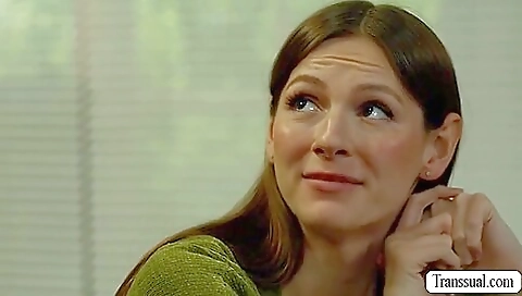 Shaved pussy for anal sex with a big dick in a hardcore scene