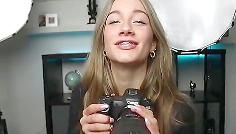 Sexy brunette in a sexy cosplay wonder woman gets anal