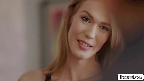 Stepbro and his skinny sister is getting fucked anal